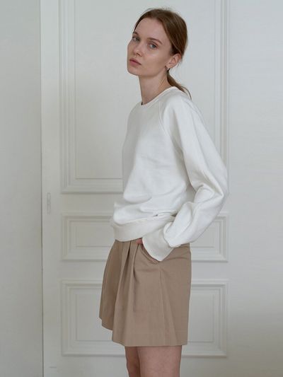 STEP AROUND Double Tuck Wide Half Pants_Beige