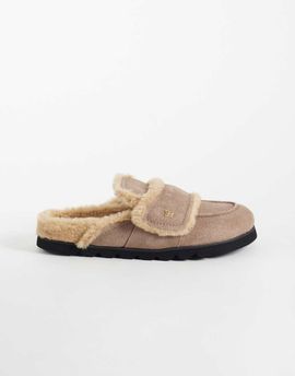 Steve Madden Steve Madden faux shearling clogs in mushroom-Neutral