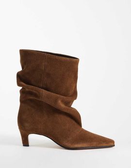 Steve Madden Steve Madden Vexa kitten heeled ruched mid-ankle boots in dark brown suede