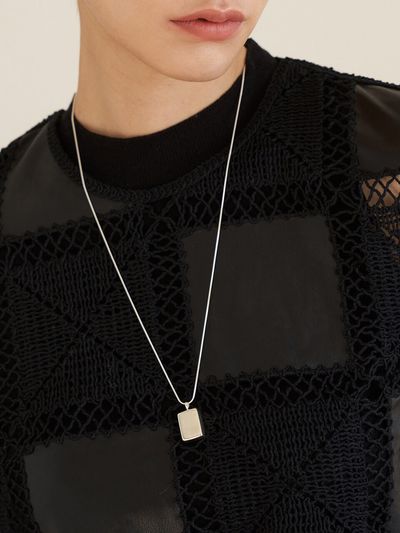 STILL INSTANT Snow Glow Necklace 01