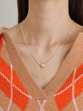 STILL INSTANT Snow Glow Necklace 04
