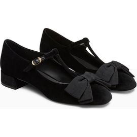 Stuart Weitzman Stuart Weitzman Ariella T-Strap Pump