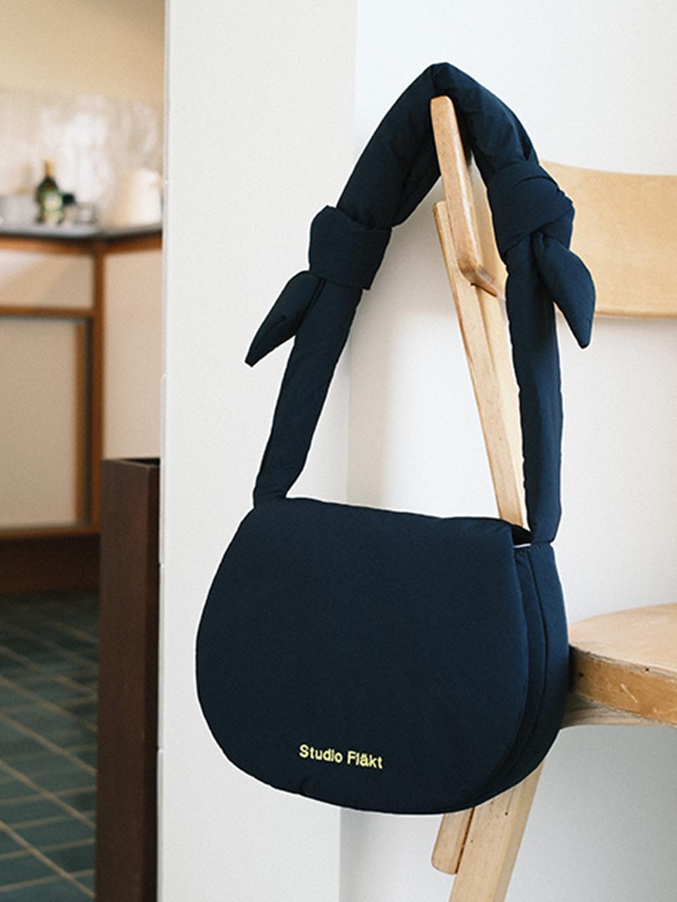 Studio Flakt Fluffy Bag Mini_Navy