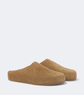 Studio Nicholson Studio Nicholson Wearing suede mules
