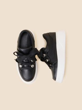 SUECOMMA BONNIE Jewelry Ribbon Platform Sneakers [Black] (DG4DS25021BLK)