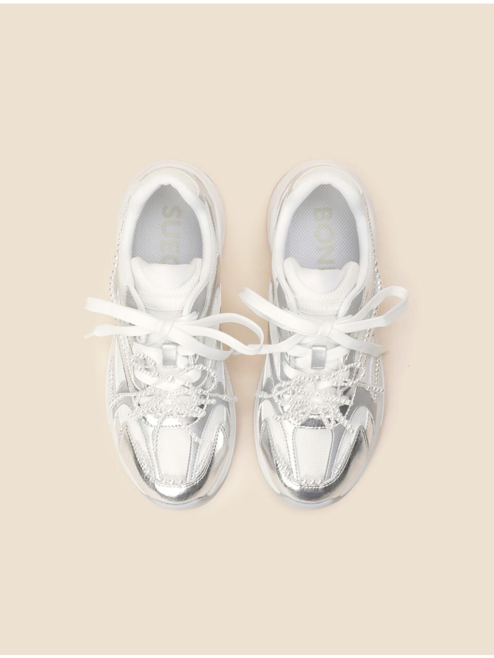 SUECOMMA BONNIE Pearl Beaded Delight Sneakers [White] (DA4DS25001WHT)