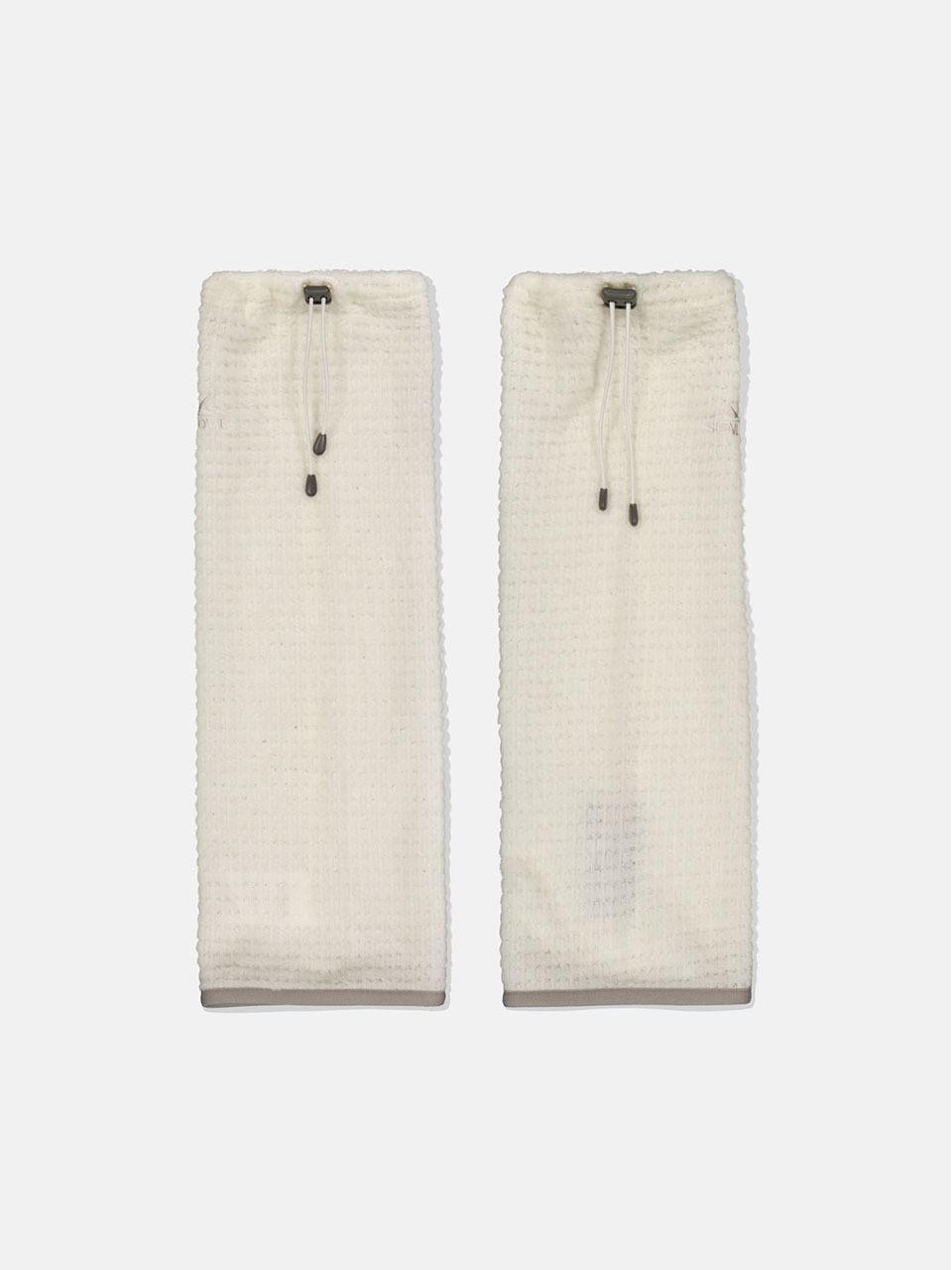 SUNLOVE Polartec Alpha Lightweight Adjustable Leg Warmer [Beige]