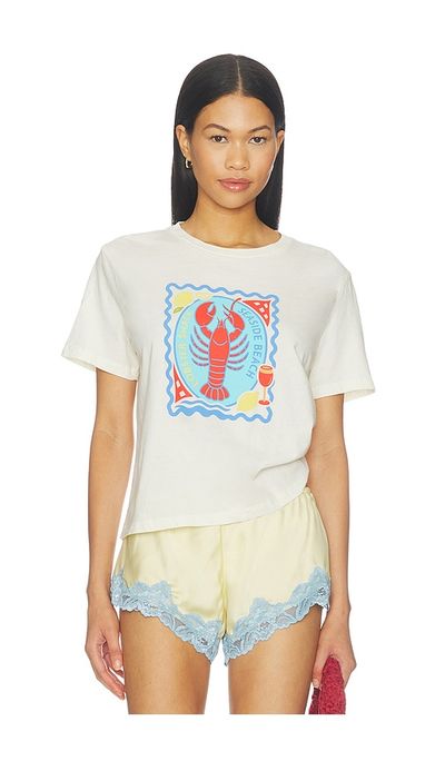 Sunny Somewhere Sunny Somewhere Seaside Beach Shack Everyday Tee