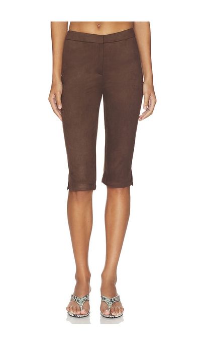 superdown superdown Ayla Faux Suede Capri