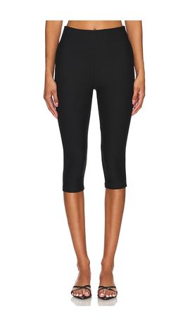 superdown superdown Chaya Capri