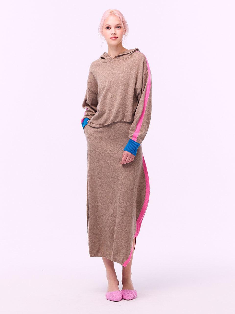 SUPERTHINGS Cashmere Unbalanced Side Slit Skirt [Light Brown]