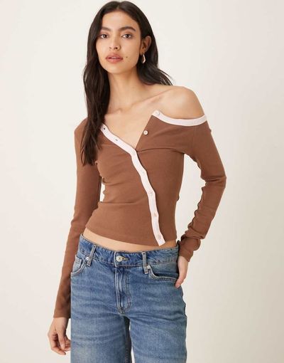 Susmies Susmie's ella contrast asymmetric top in brown and pink