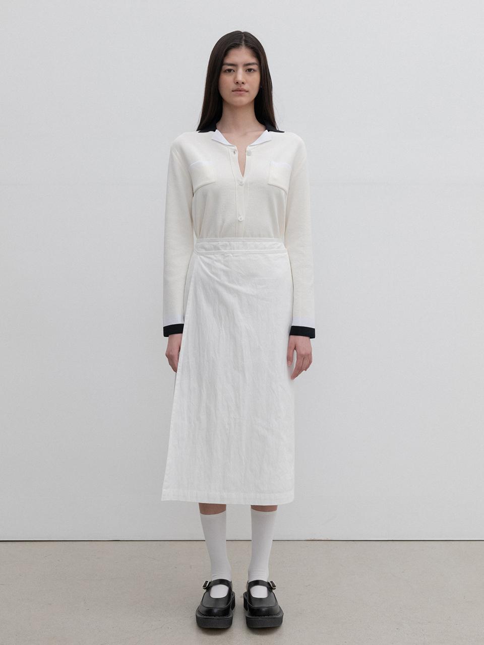 SUSUMU CHELSEA SKIRT white