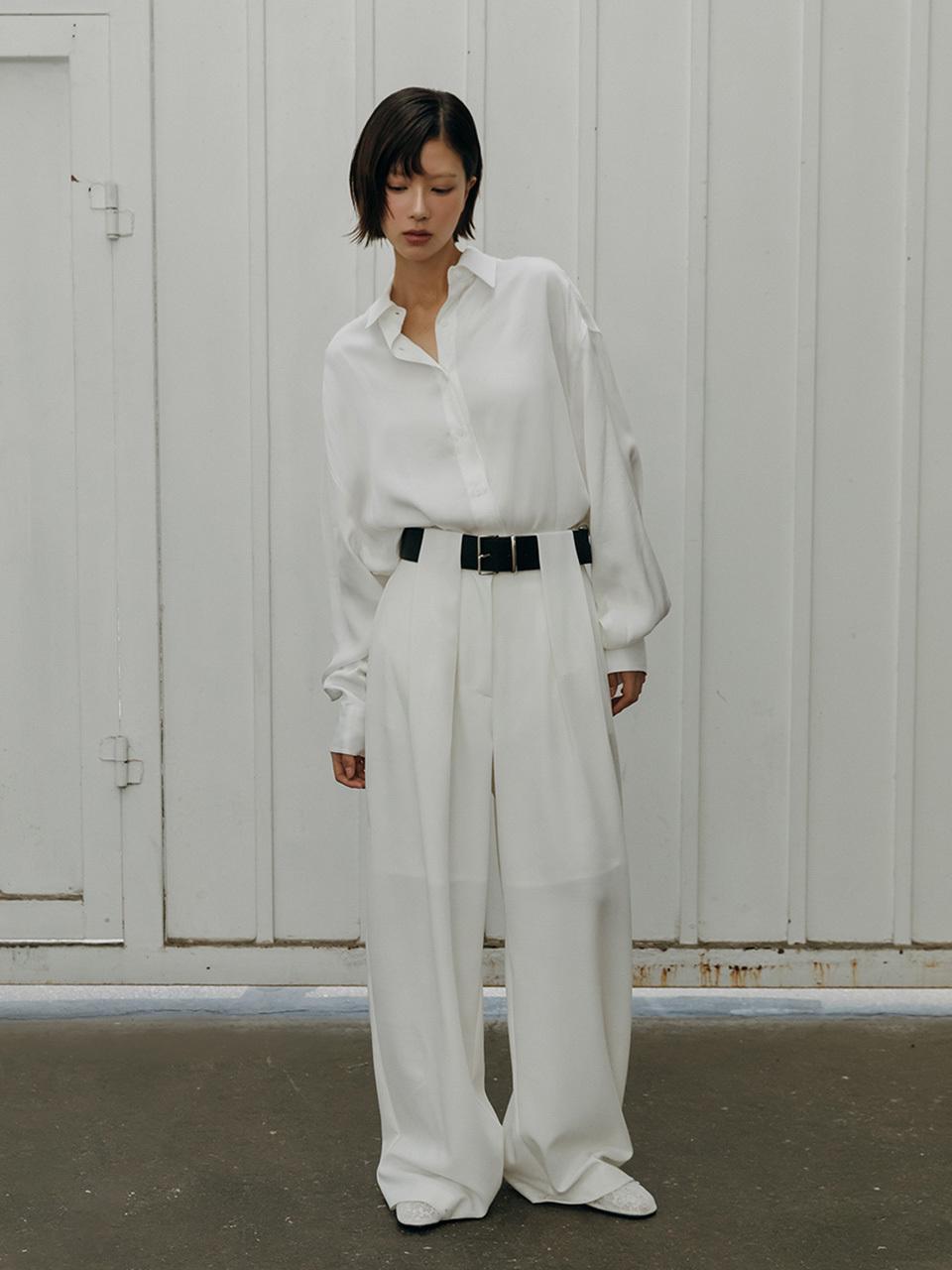 SY2C Over Tuck Wide Wool Blend Trousers