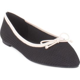 Tahari Tahari Bogota Pointed Toe Flat