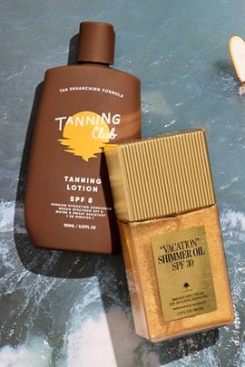 Free People Tanning Club SPF 8 Tanning Lotion