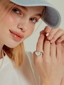 TATIANA Colored Heart Bold Ring