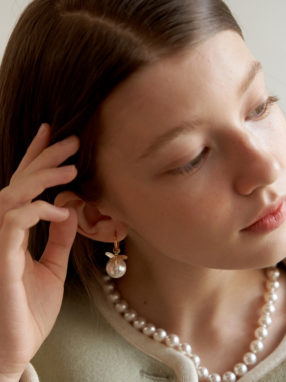 TATIANA Honey Bee Pearl Surgical Ring Earring_EC1674