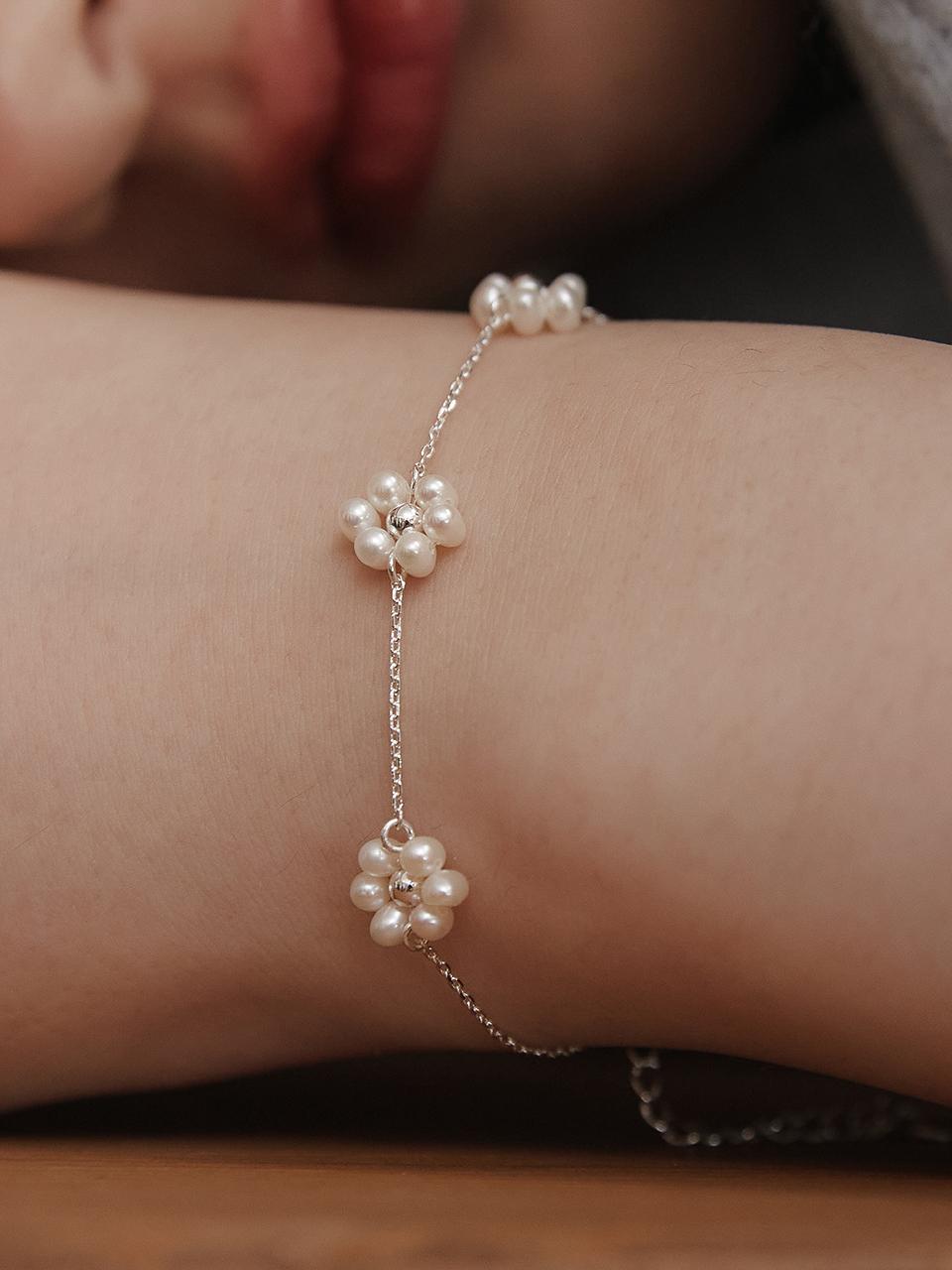 TATIANA pearl flower bracelet BR2190
