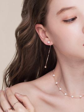 TATIANA Pink Glittering Snack Pearl Earring