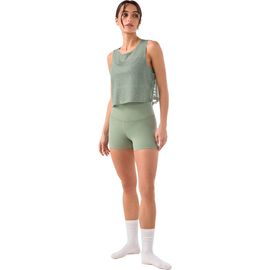 Tavi Tavi Hot Short