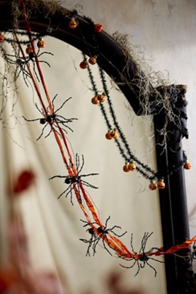 Terrain Beaded Spider Garland