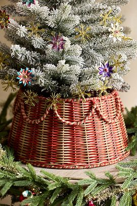 Terrain Striped Scallop Woven Rattan Tree Skirt