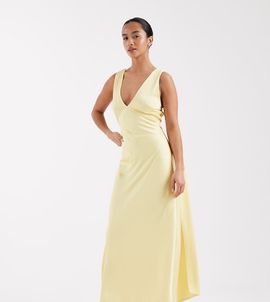 TFNC Petite TFNC Petite Bridesmaids v-neck satin lace up back maxi dress with scarf in yellow
