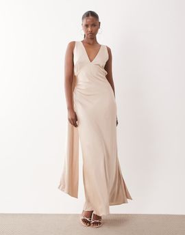 TFNC TFNC Bridesmaids v-neck lace up satin maxi dress with scarf in cream-White
