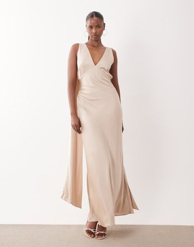 TFNC TFNC Bridesmaids v-neck lace up satin maxi dress with scarf in cream-White