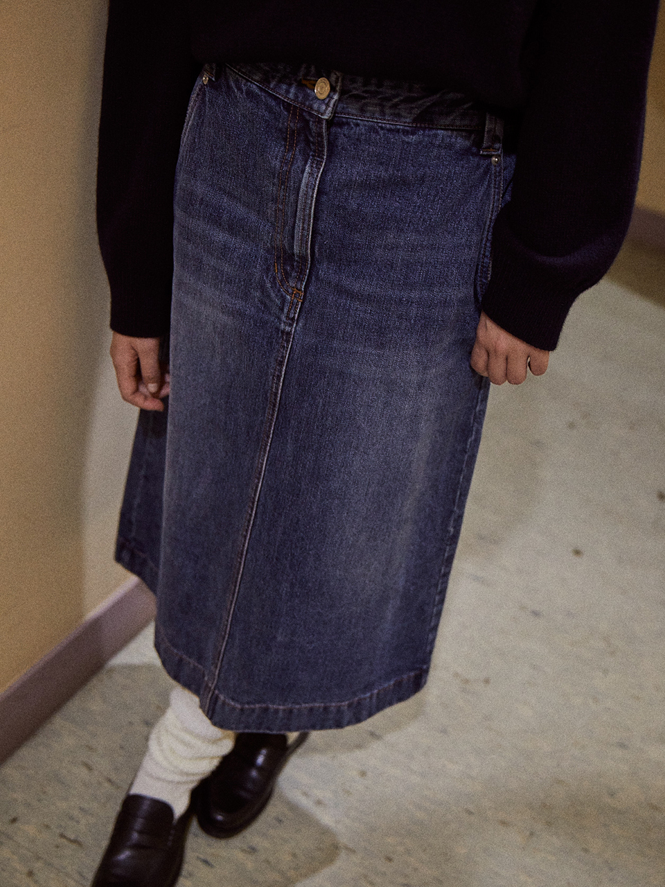 The Aperture 70s School Denim Skirt_Blue