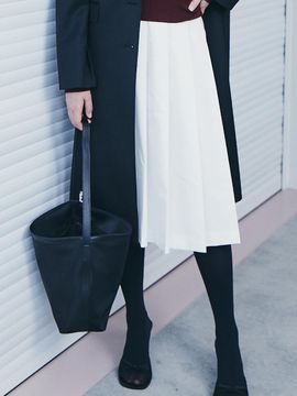 The Aperture Mini Bulky Nylon Tote Bag (TA54D4A025) [Black]