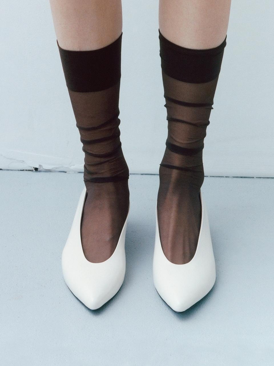 The Cloister DEEP TOE PUMPS [3 COLORS]