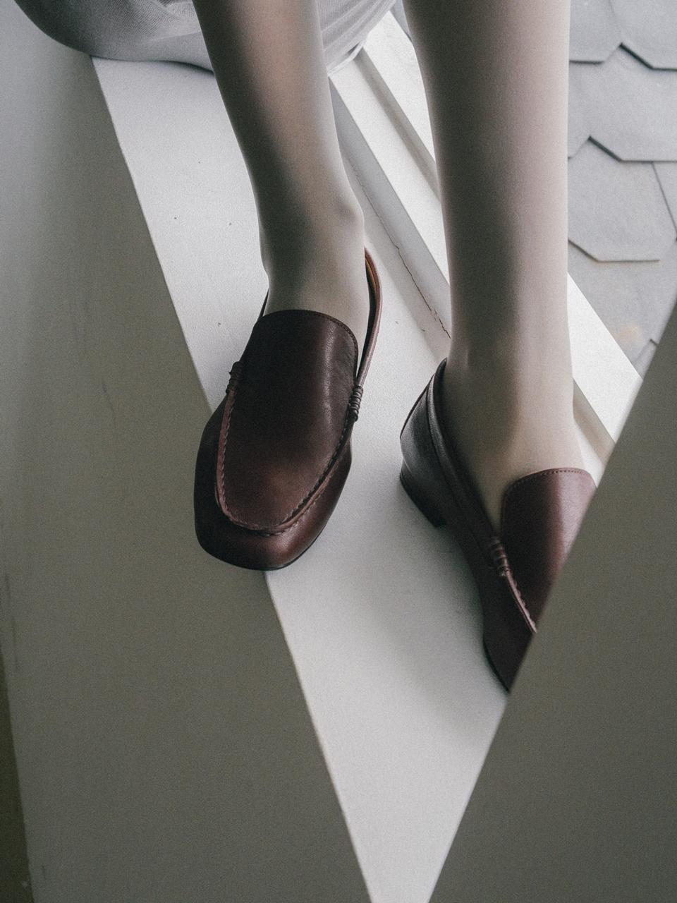 The Cloister STROLL LOAFER