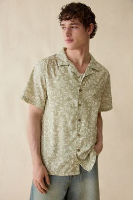 The Critical Slide Society The Critical Slide Society Sundazed Resort Shirt Top in Green Floral, Men's at Urban Outfitters