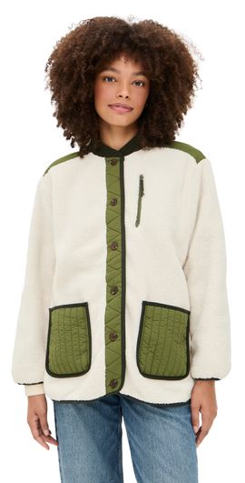 THE GREAT. Outdoors THE GREAT. Outdoors The Plush Tundra Jacket Cream/Army