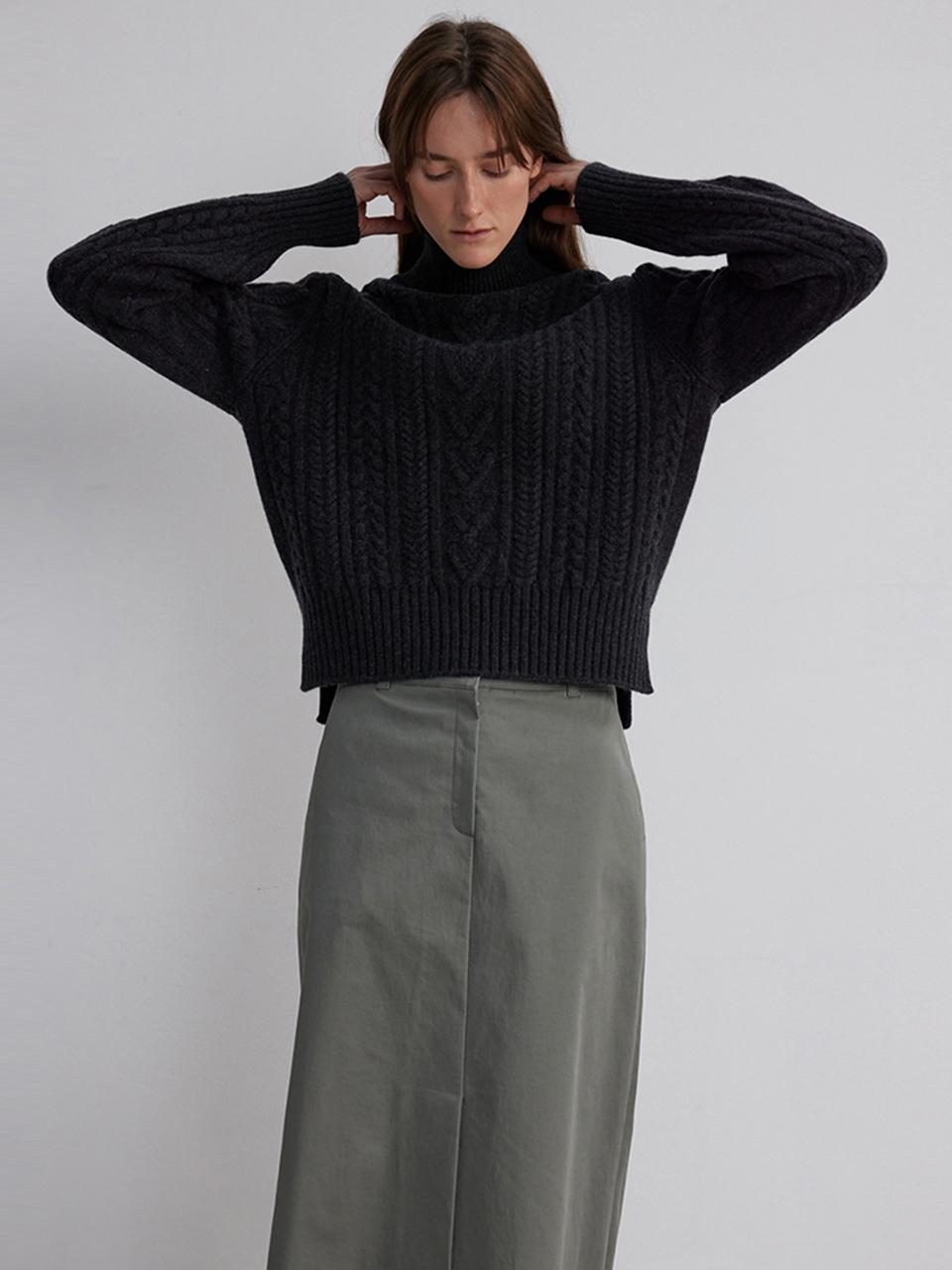 The Loom CABLE TURTLE NECK SWEATER [GRAY]