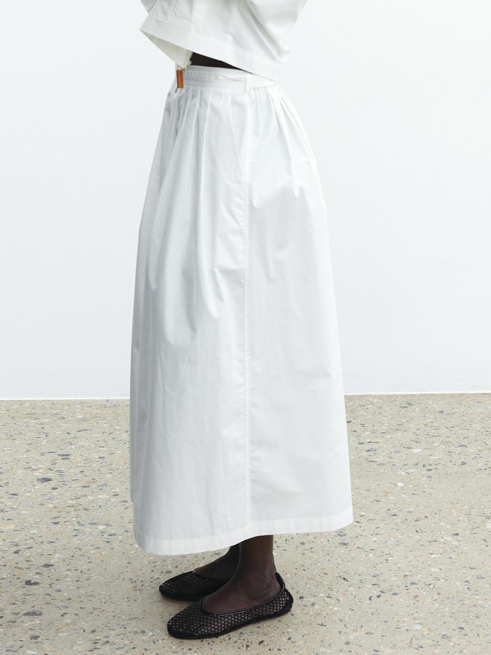The Loom COTTON WIDE TUCKED PANTS [WHITE]