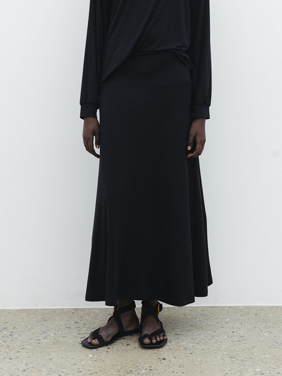 The Loom MAXI FLARE SKIRT [BLACK]