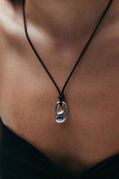The M Jewelers The M Jewelers Isa Cord Pendant Necklace in Silver, Women's at Urban Outfitters
