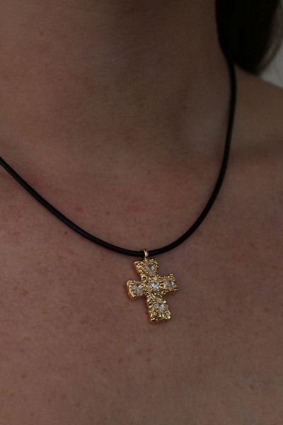 The M Jewelers The M Jewelers Izla Cross Necklace in Gold, Women's at Urban Outfitters