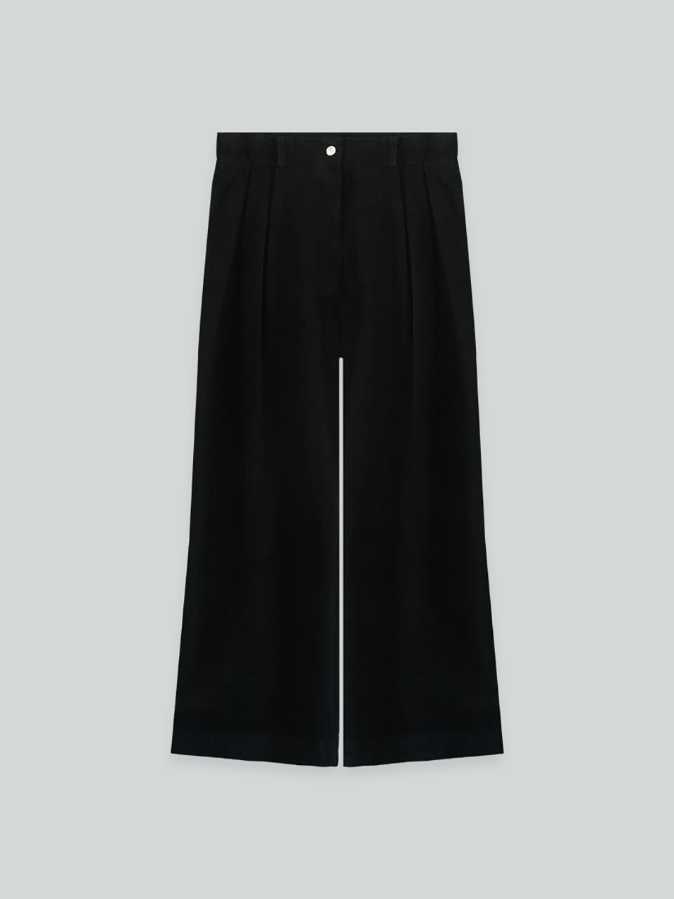 The milui Buttery Cotton Wide Fit Corduroy Pants [Black]