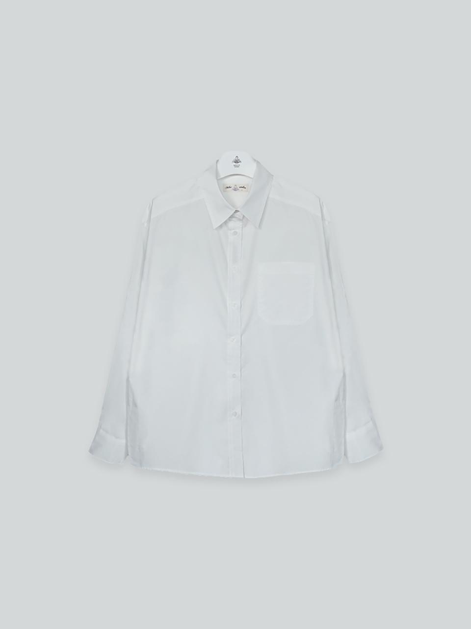 The milui Cotton Polyester Pearl Button Side Slit Shirt [Ivory]