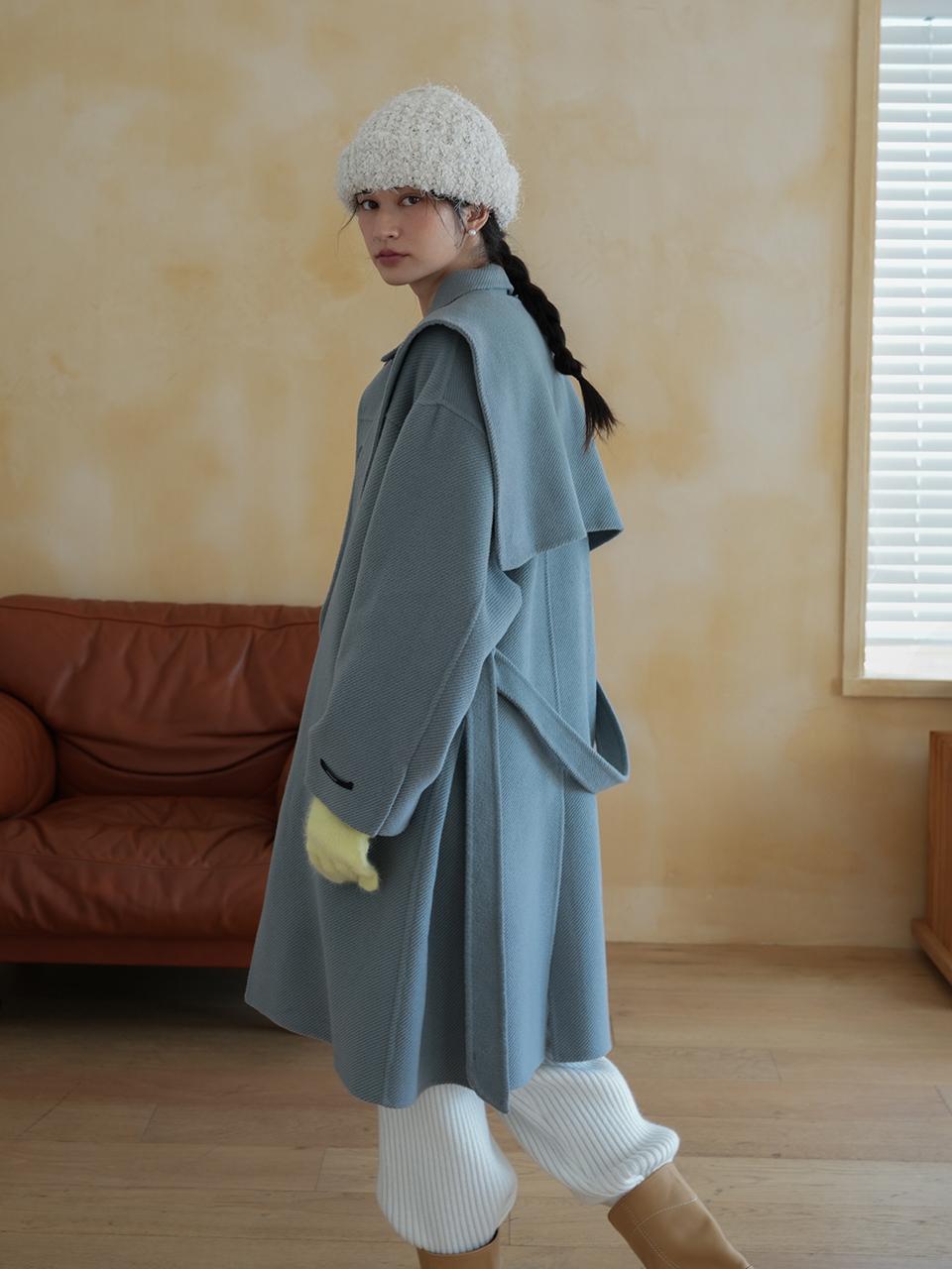 The milui Koma Cape Hooded Handmade Coat [Sky Blue]