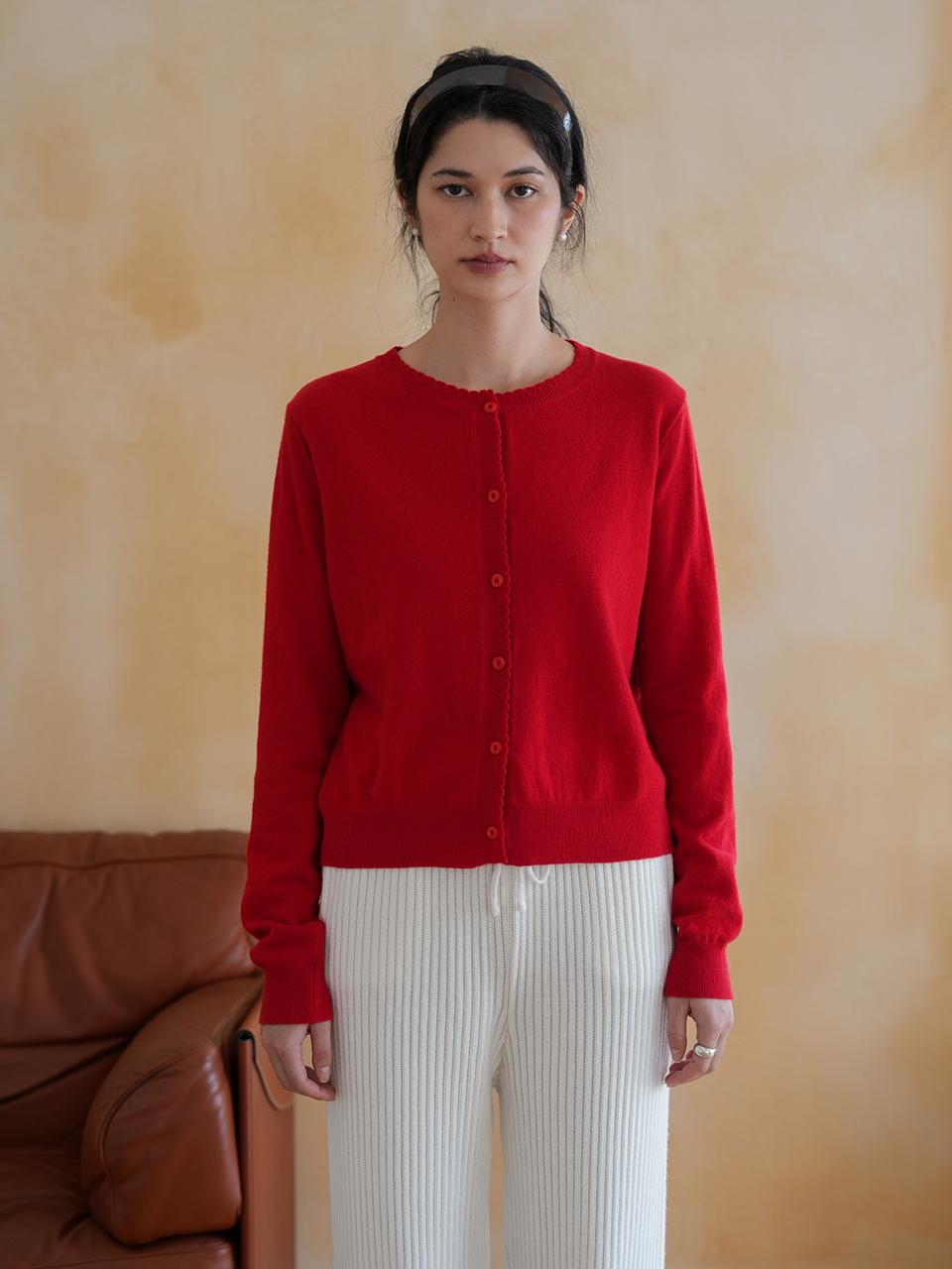 The milui Soft Wool Cashmere Scallop Neckline Cardigan [RED]