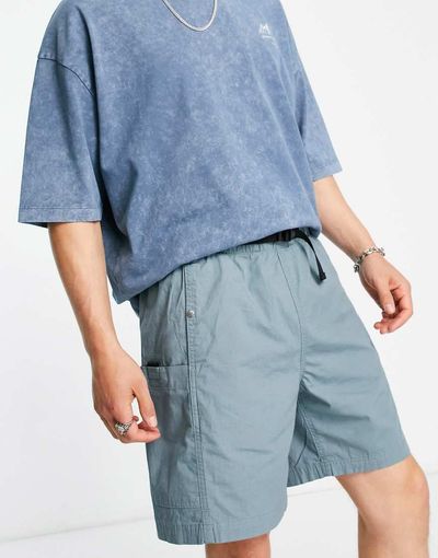 The North Face The North Face Ripstop cargo shorts in blue