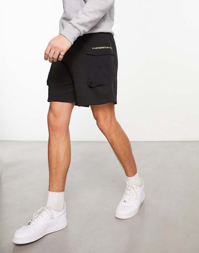 The North Face The North Face utility shorts in black