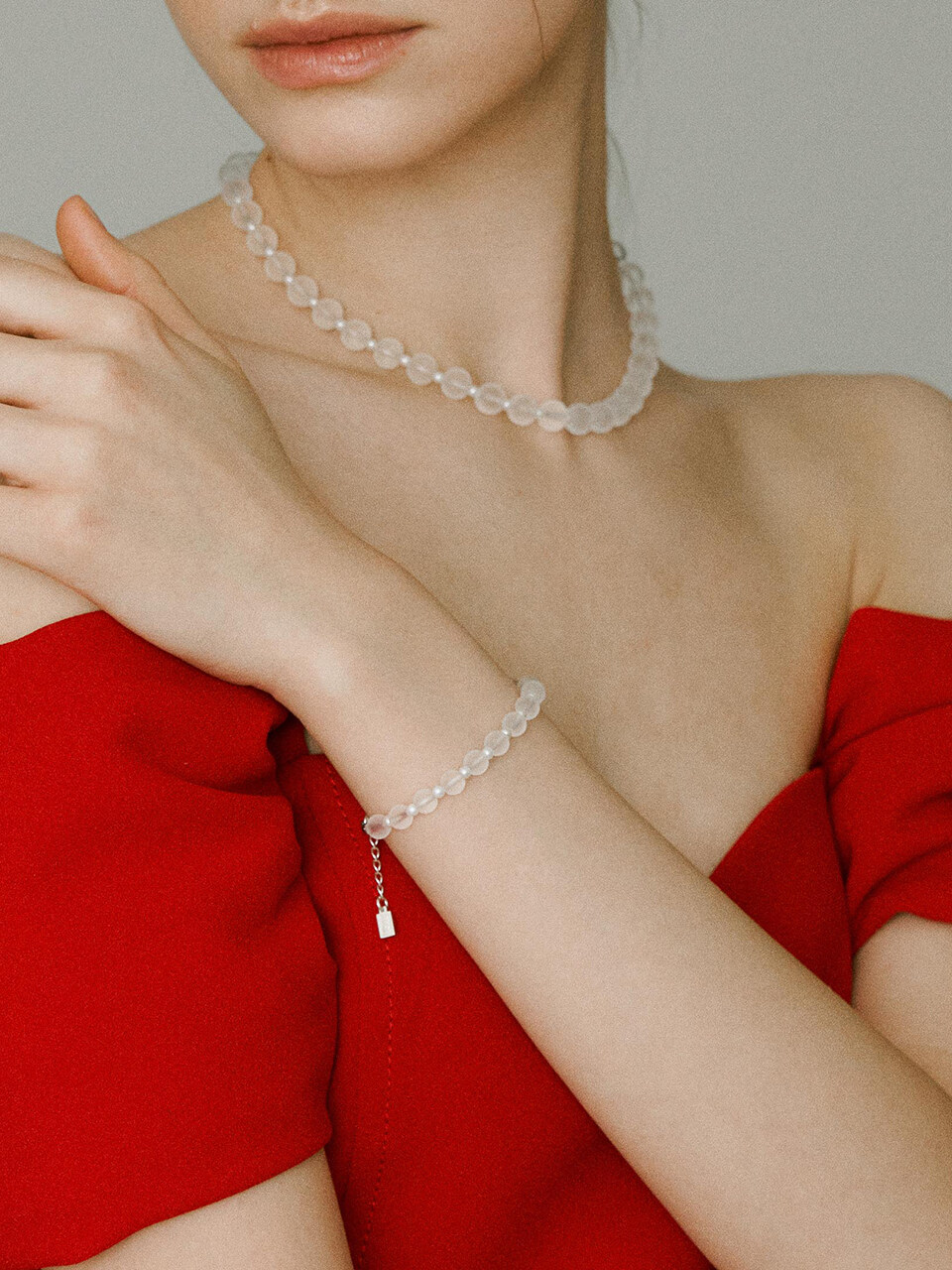 THE PART OF Pearl White Quartz Bracelet