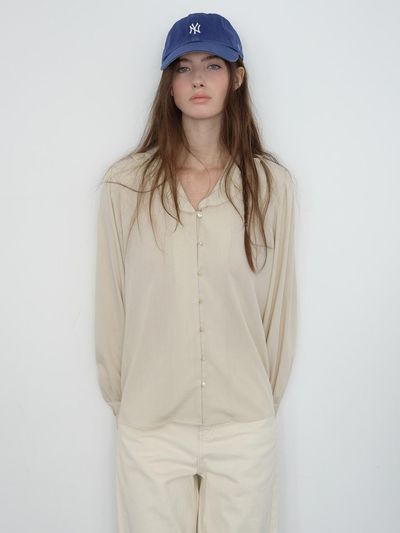 The Raust Classic Frill V-neck Blouse [Buttery Yellow]