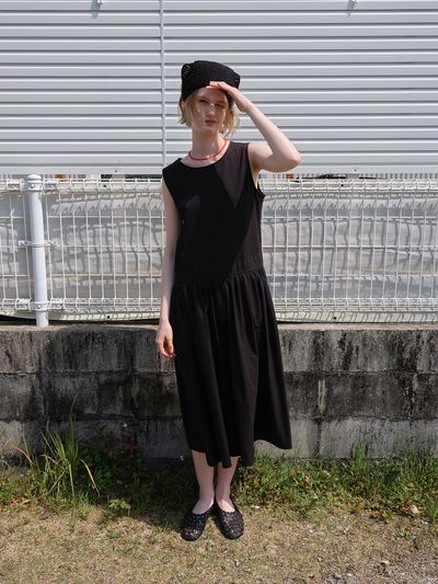 The Raust Flare Shirring Dress [BLACK]